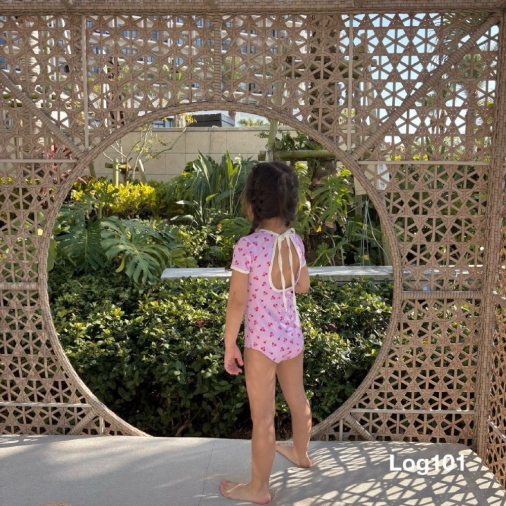 Log101 夏季滿版櫻桃背鏤空泳衣-細節圖5