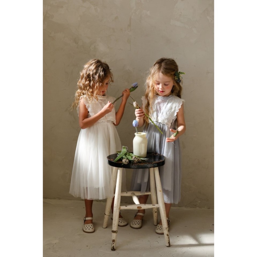 Flo 夏季超仙雕花布蕾絲無袖洋裝-細節圖3