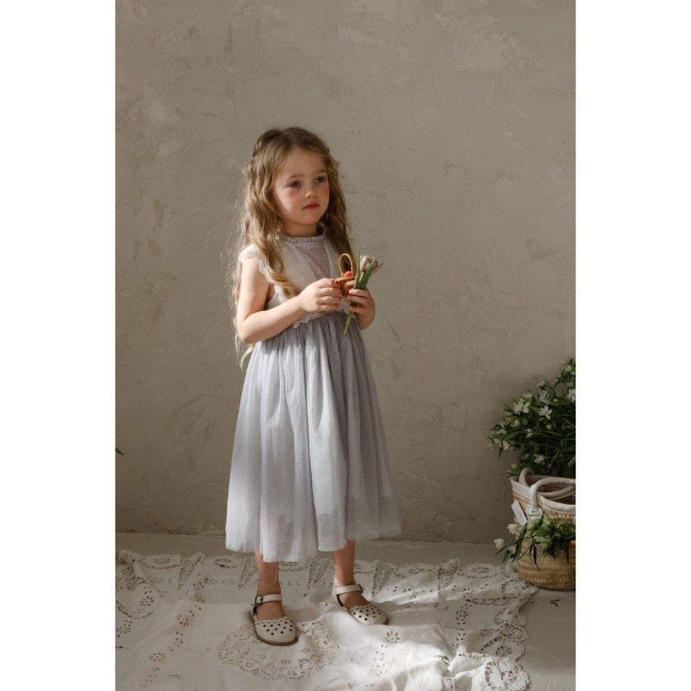 Flo 夏季超仙雕花布蕾絲無袖洋裝-細節圖6