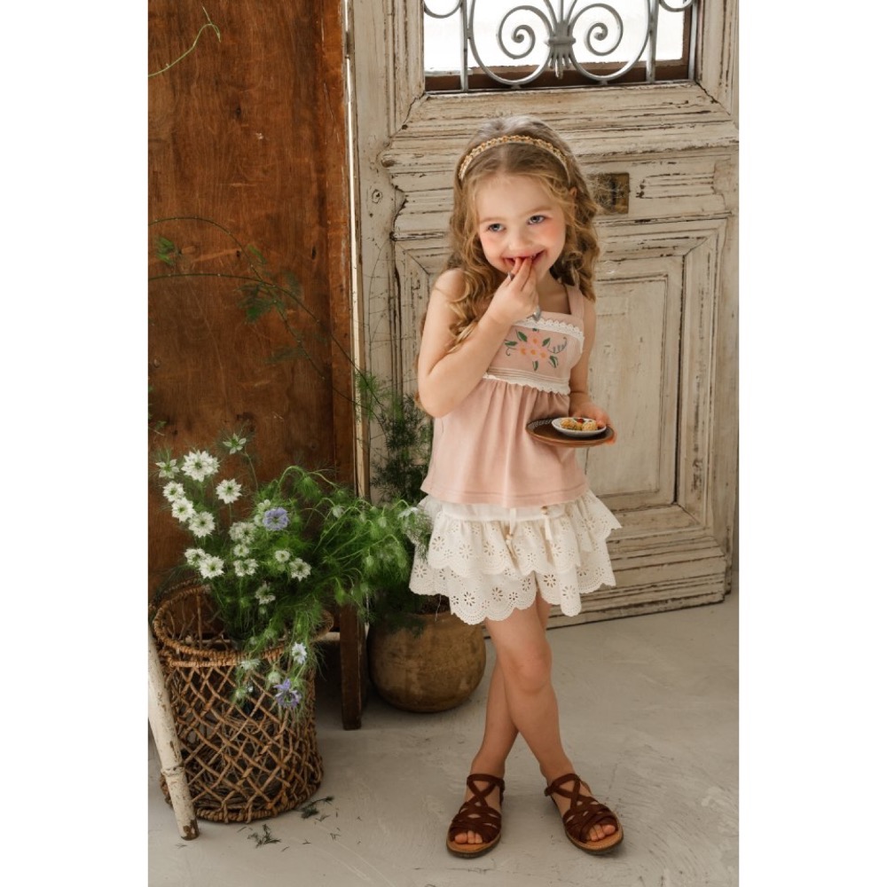 Flo 夏季鏤空雕花蛋糕褲裙-細節圖7