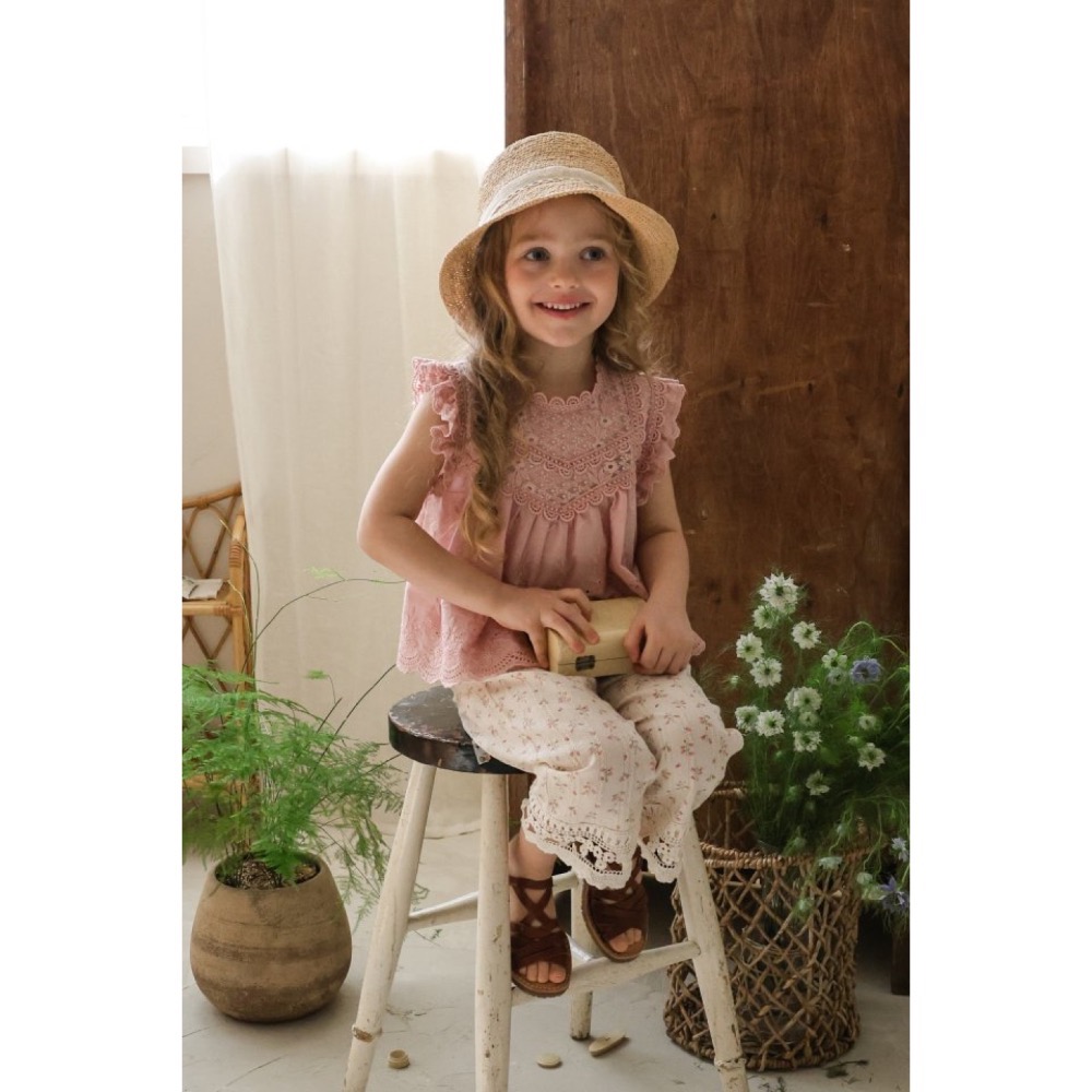 Flo 高工藝雕花背心-細節圖2