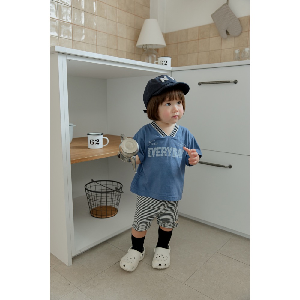 Onu 夏季v領設計上衣-細節圖2