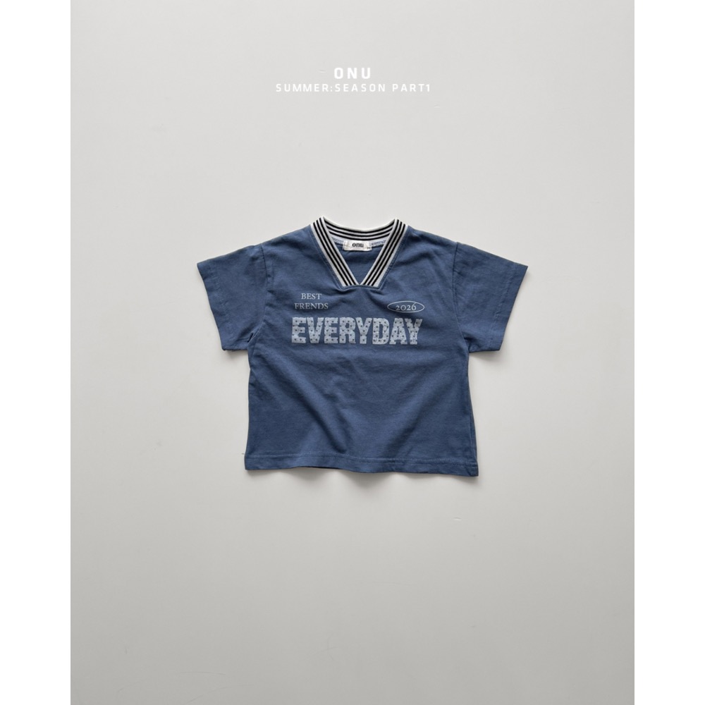 Onu 夏季v領設計上衣-細節圖4