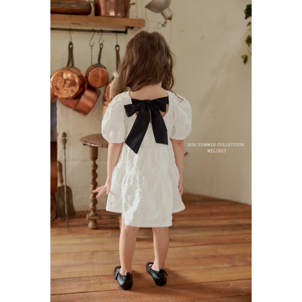 MELIKEY 夏季立體花紋後蝴蝶結洋裝-細節圖8