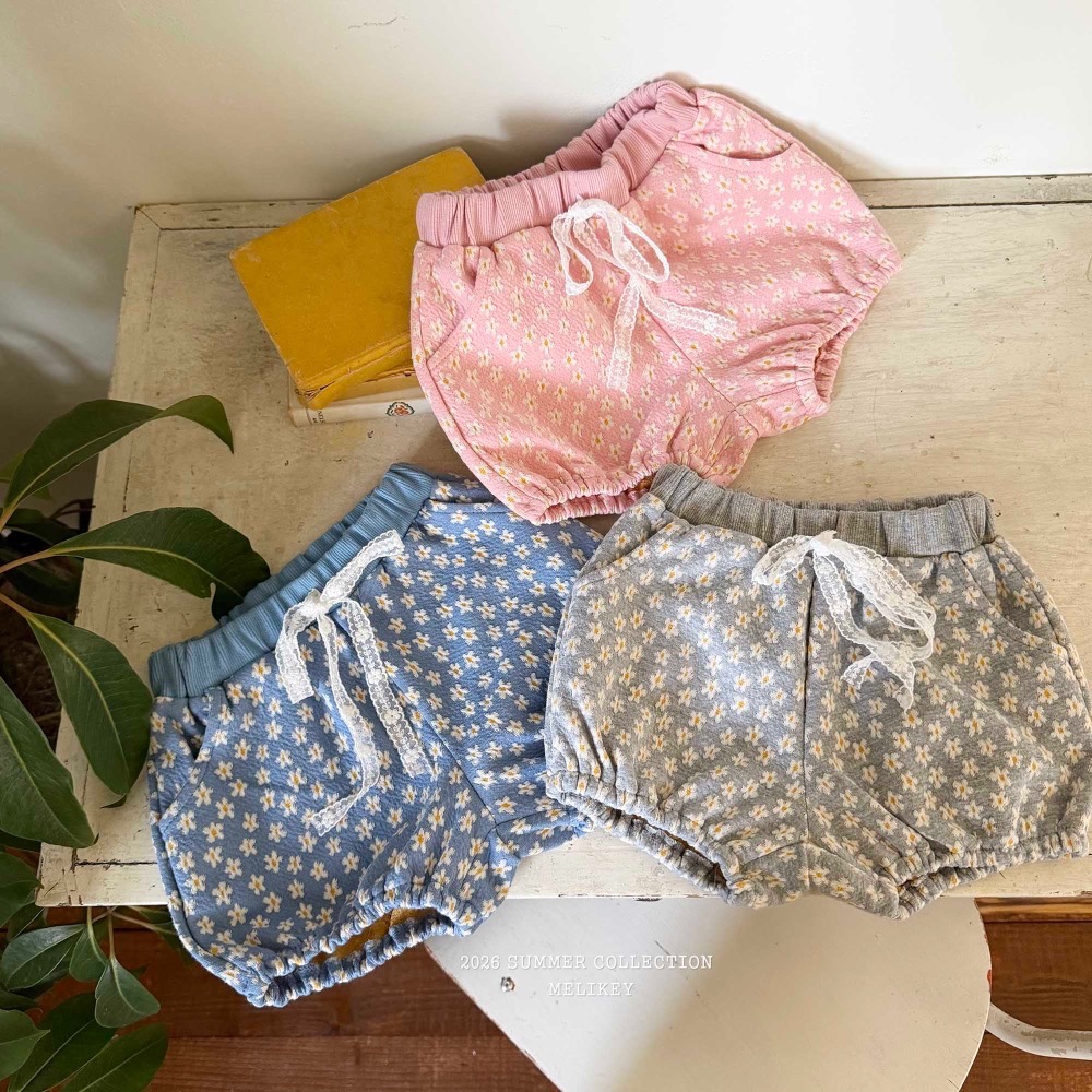 MELIKEY 夏季蕾絲綁帶小雛菊短褲-細節圖2