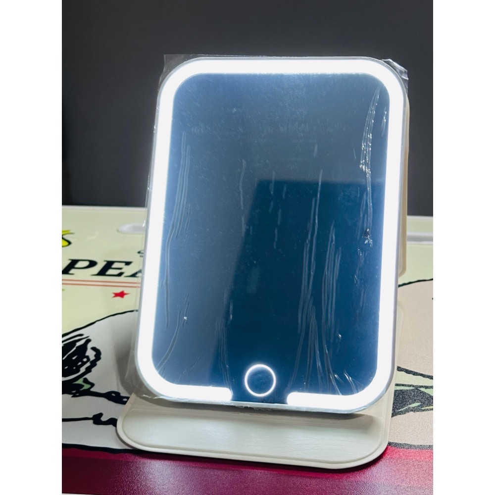 卡皮巴拉 LED 摺疊補光美妝鏡 智能觸控 三色調光 便攜隨身鏡 學生宿舍鏡 桌上鏡 化妝鏡 水豚君-細節圖4