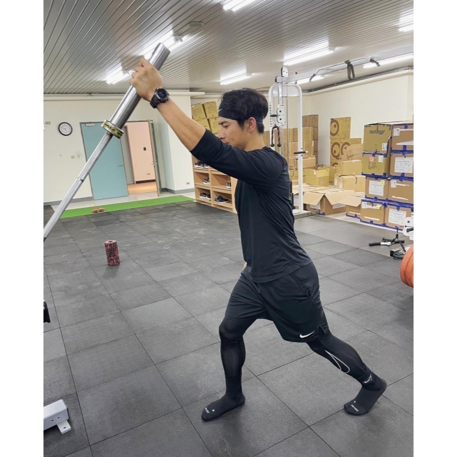 【冠軍隊長同款穿搭】Nike 襪子 中筒 長襪 籃球襪 三雙入【運動世界】DA2123-100/DA2123-010-細節圖3