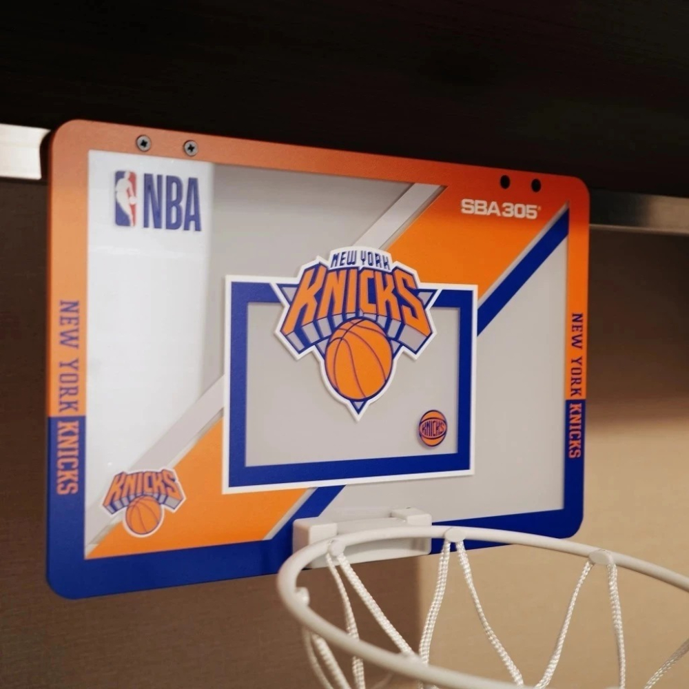 NBA 官方授權 紐約尼克隊 小籃框 附球 隊徽款 壁掛式 室內玩具 居家 SBA305【運動世界】SBA08-細節圖3