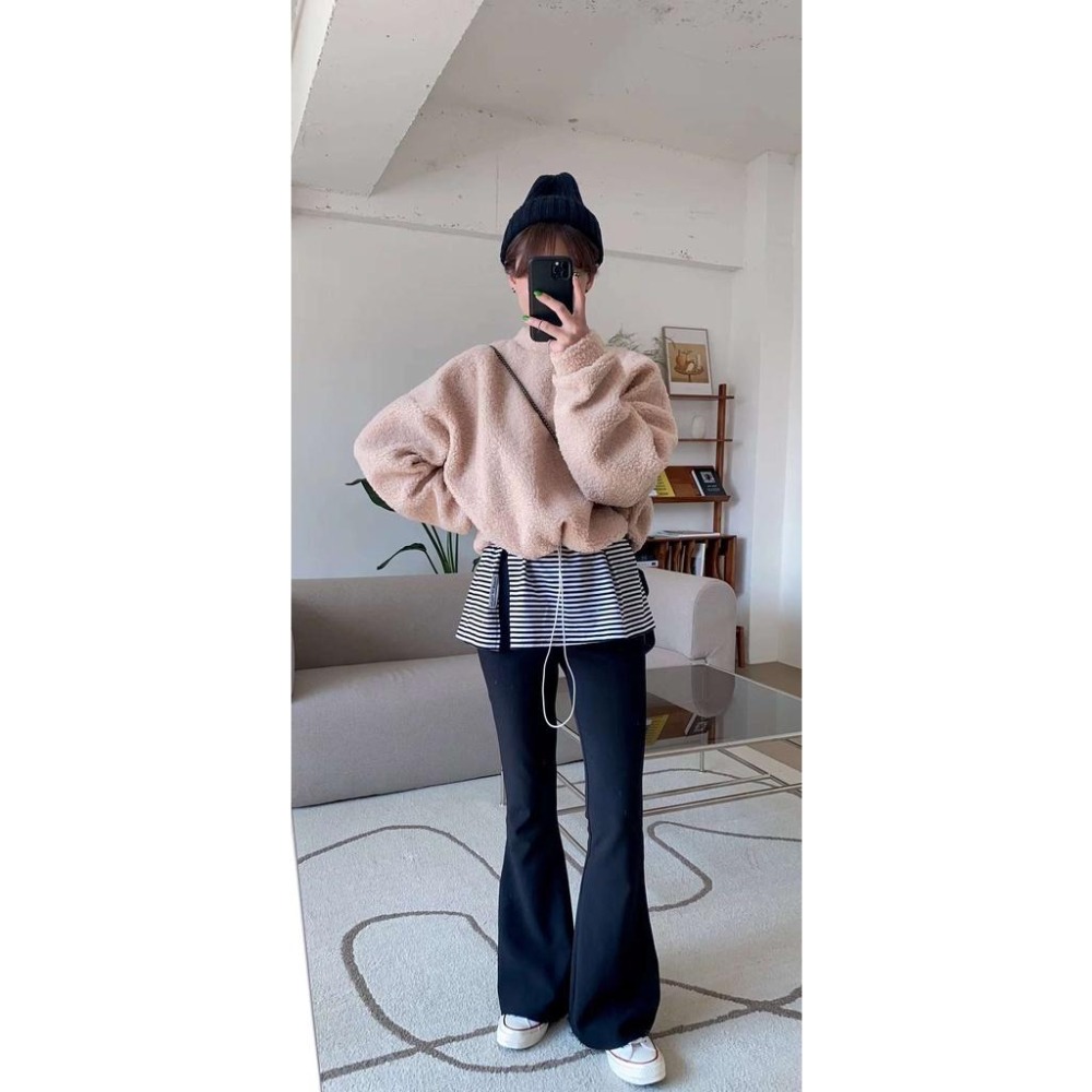 NaNa LuLu韓國連線 韓國代購 現貨特價-韓國製QQ毛不顯胖可縮腰上衣 杏色-細節圖2