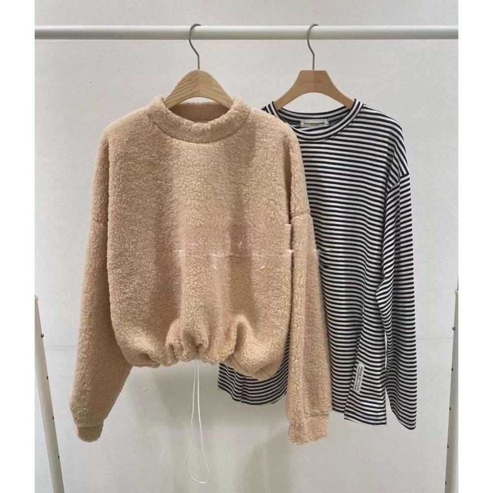 NaNa LuLu韓國連線 韓國代購 現貨特價-韓國製QQ毛不顯胖可縮腰上衣 杏色-細節圖3