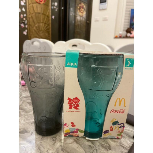 麥當勞 可口可樂罐形曲線杯 玻璃杯 水杯 茶杯（水藍色 銀灰色）
