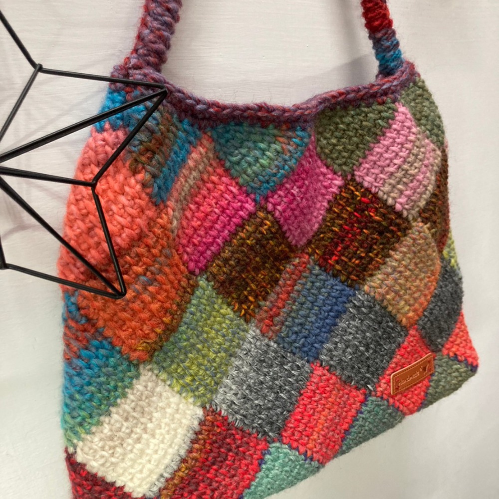 【Menisa Knitting】菱格編織手拿包-細節圖6