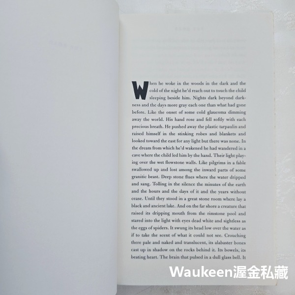 長路 The Road 戈馬克麥卡錫 Cormac McCarthy 末路浩劫電影原著小說 世界末日荒地求生 莎莉賽隆-細節圖6