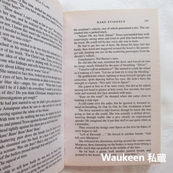 非法臥底 Hard Evidence 帕蜜拉克萊兒 Pamela Clare 非法危情作者 犯罪推理 懸疑羅曼史 言情小-細節圖6