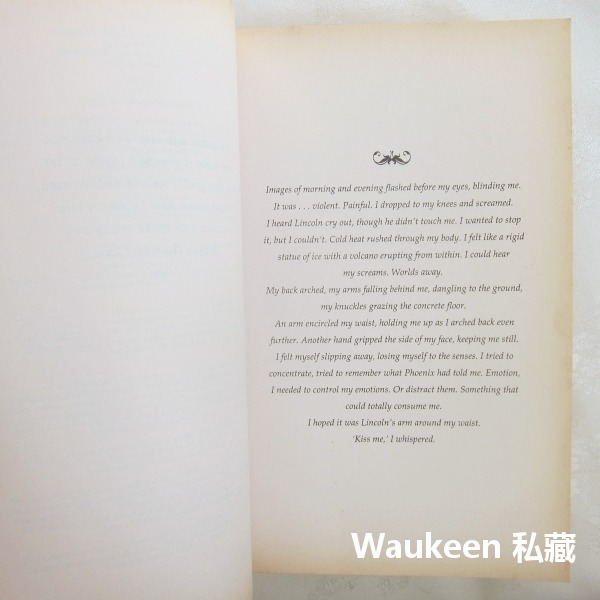 擁抱 Embrace 潔西卡希文頓 Jessica Shirvington 奇幻小說-細節圖4