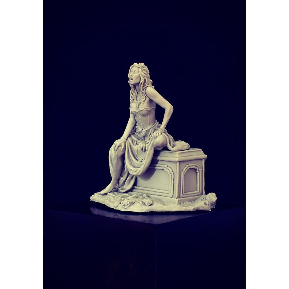 【現貨】[小人物繪舘]1/32 NOCTURNA (54mm)女吸血鬼 樹脂GK人形 微縮模型-細節圖4