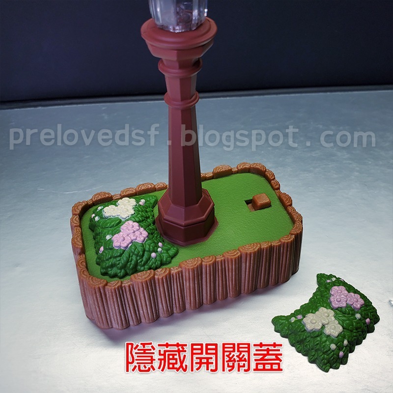 森林家族 街燈 舊版 贈小花盆栽組合 二手無盒〈清空間放山雞〉-細節圖3