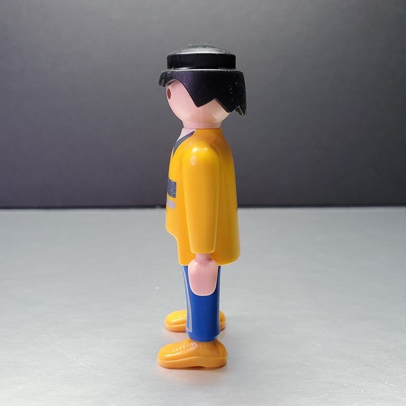 Playmobil 摩比 人偶 黑髮 長袖黃衣 藍色長褲 黃鞋〈清空間放山雞〉-細節圖3