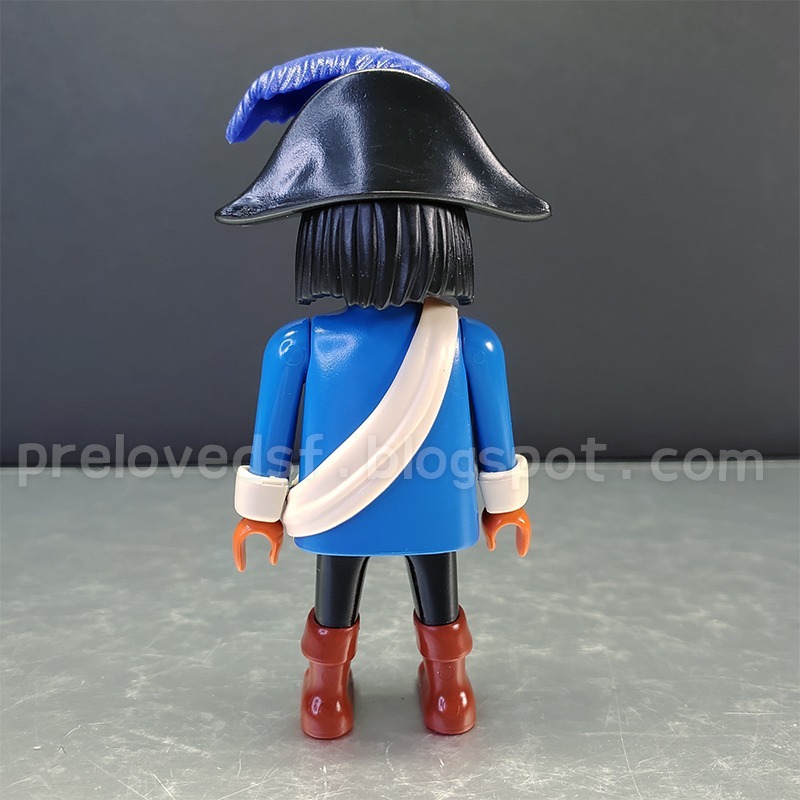 Playmobil 4942 摩比 人偶 海盜 焦糖膚色 附海盜帽〈清空間放山雞〉-細節圖3