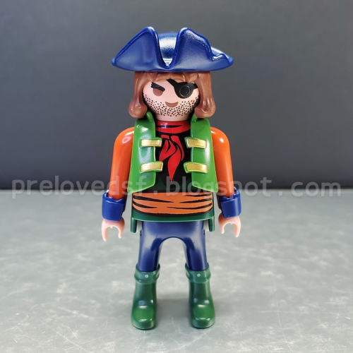 Playmobil 5136 摩比 人偶 海盜 眼罩 海盜帽 綠背心〈清空間放山雞〉