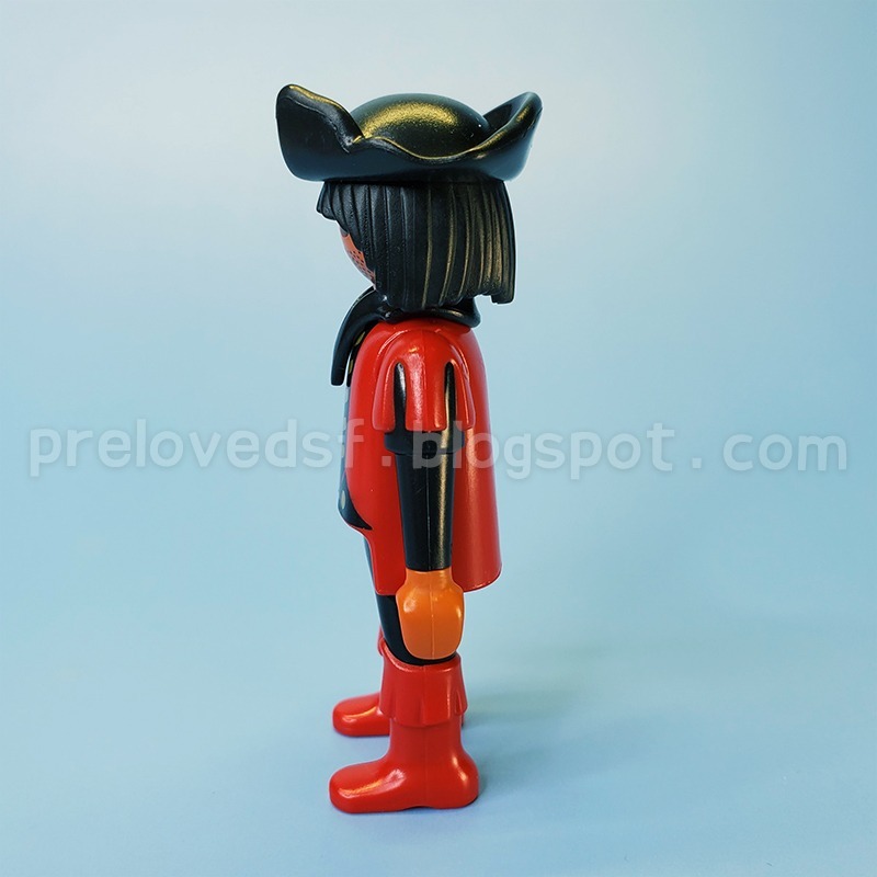 Playmobil 56020 摩比 人偶 海盜 黑色海盜帽 絕版拼圖裡的摩比人偶〈清空間放山雞〉-細節圖2