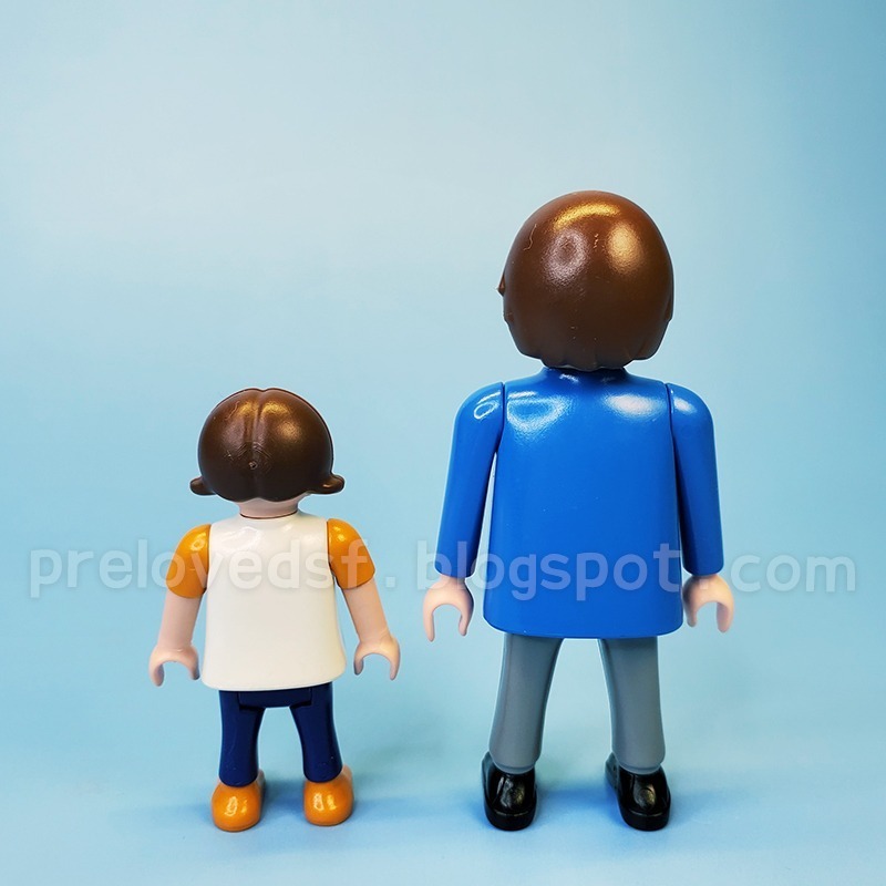 Playmobil 5327 摩比 人偶 大人小孩雙人組 絕版〈清空間放山雞〉-細節圖3