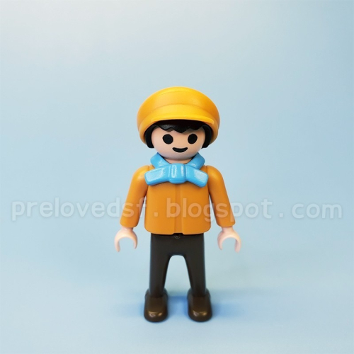 Playmobil 5501 摩比 人偶 維多利亞 小男孩 藍色領巾 附帽子 絕版〈清空間放山雞〉