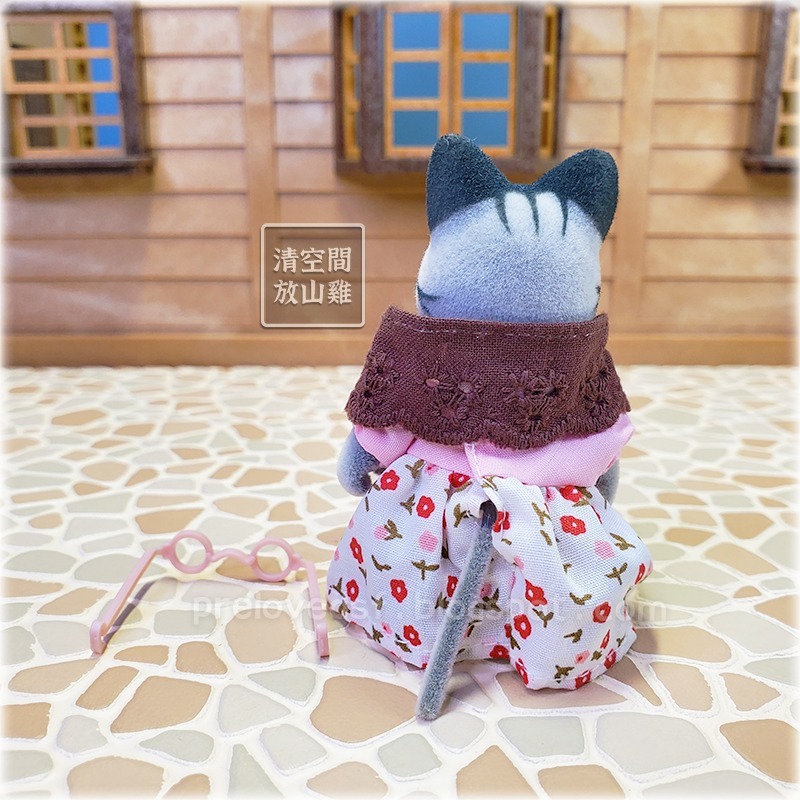 Sylvanian Families 森林家族 灰色斑紋貓奶奶 Fisher Cat 英版 絕版〈清空間放山雞〉-細節圖3