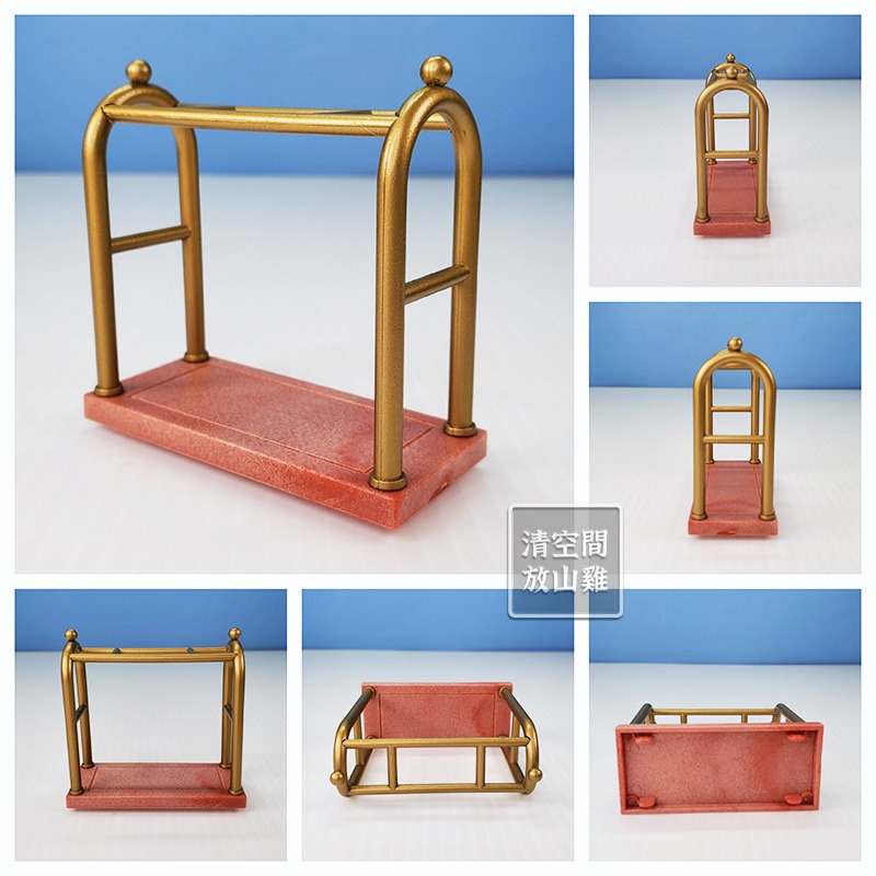 森林家族 英版紅色大飯店零件 接待櫃台 接待鈴 鑰匙 鑰匙櫃 行李箱 行李架 B組 二手無盒 絕版〈清空間放山雞〉-細節圖4