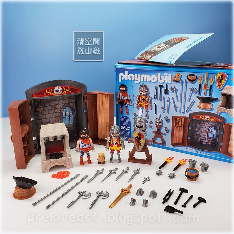 Playmobil 5637 摩比人 騎士軍械庫 鐵匠 盔甲 武器 遊戲提盒  二手有盒 絕版〈清空間放山雞〉-細節圖8