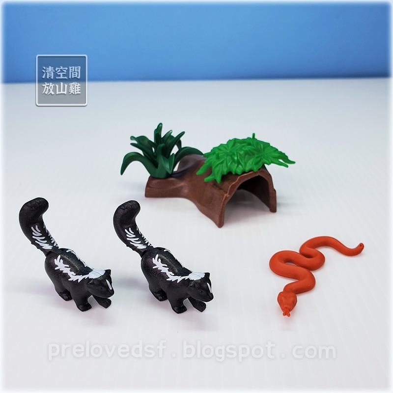 Playmobil 3226 6317 摩比 臭鼬 蛇 浣熊家族 二手 絕版〈清空間放山雞〉-細節圖2