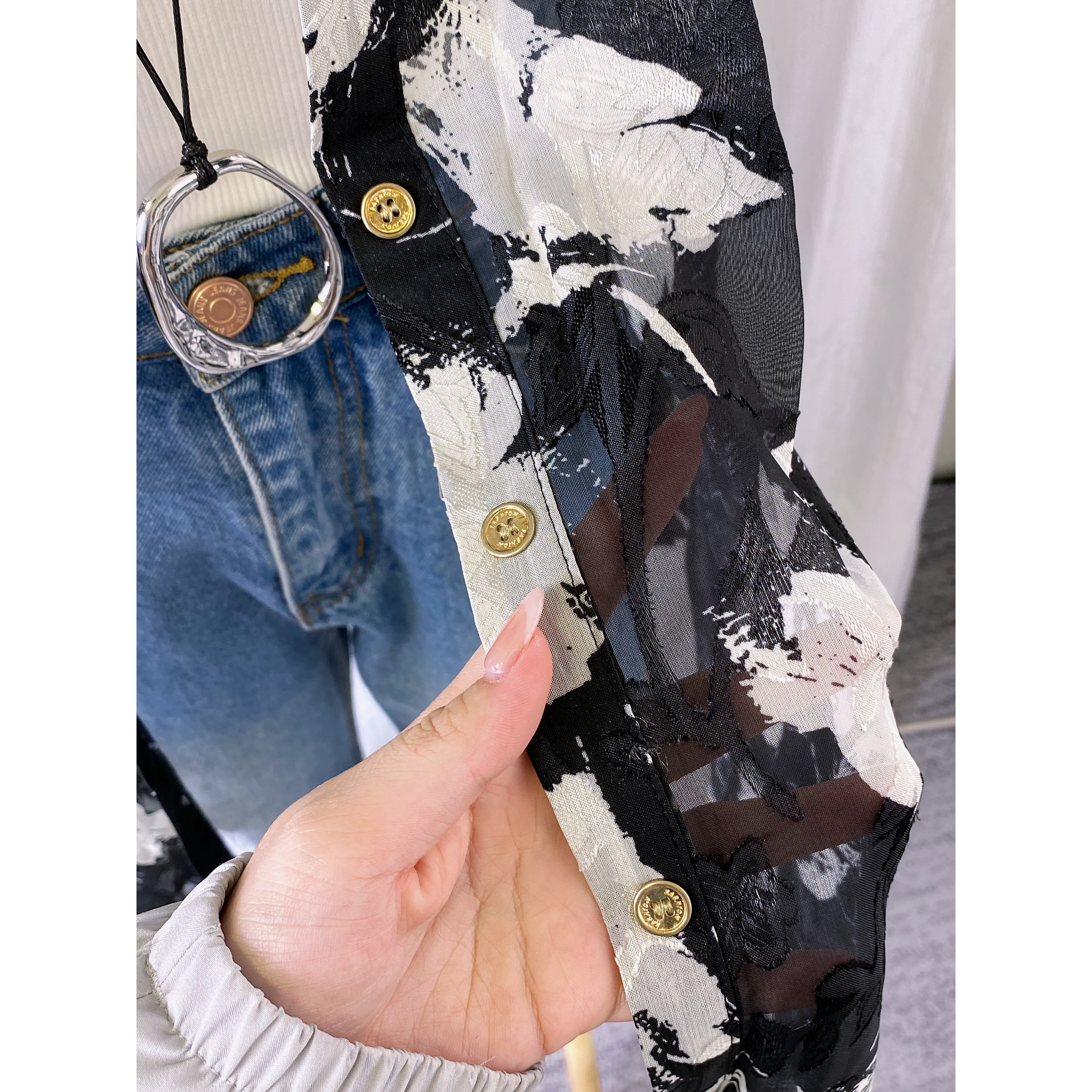 011（全新實拍）不撞衫的花襯衫-細節圖4