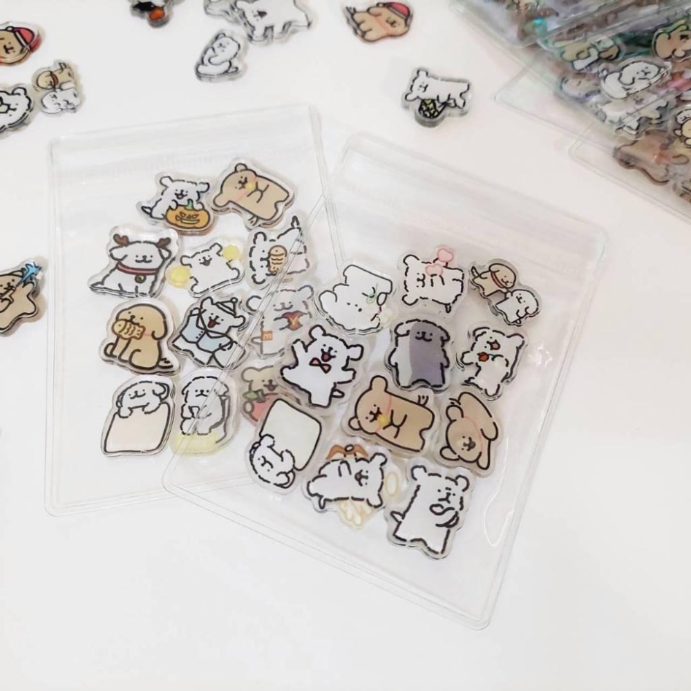 【怪寶貝】線條小狗 2CM 可愛小狗 壓克力 壓克力片片 卡通 可愛 趣味 ins 節日 書包 擺飾-細節圖3