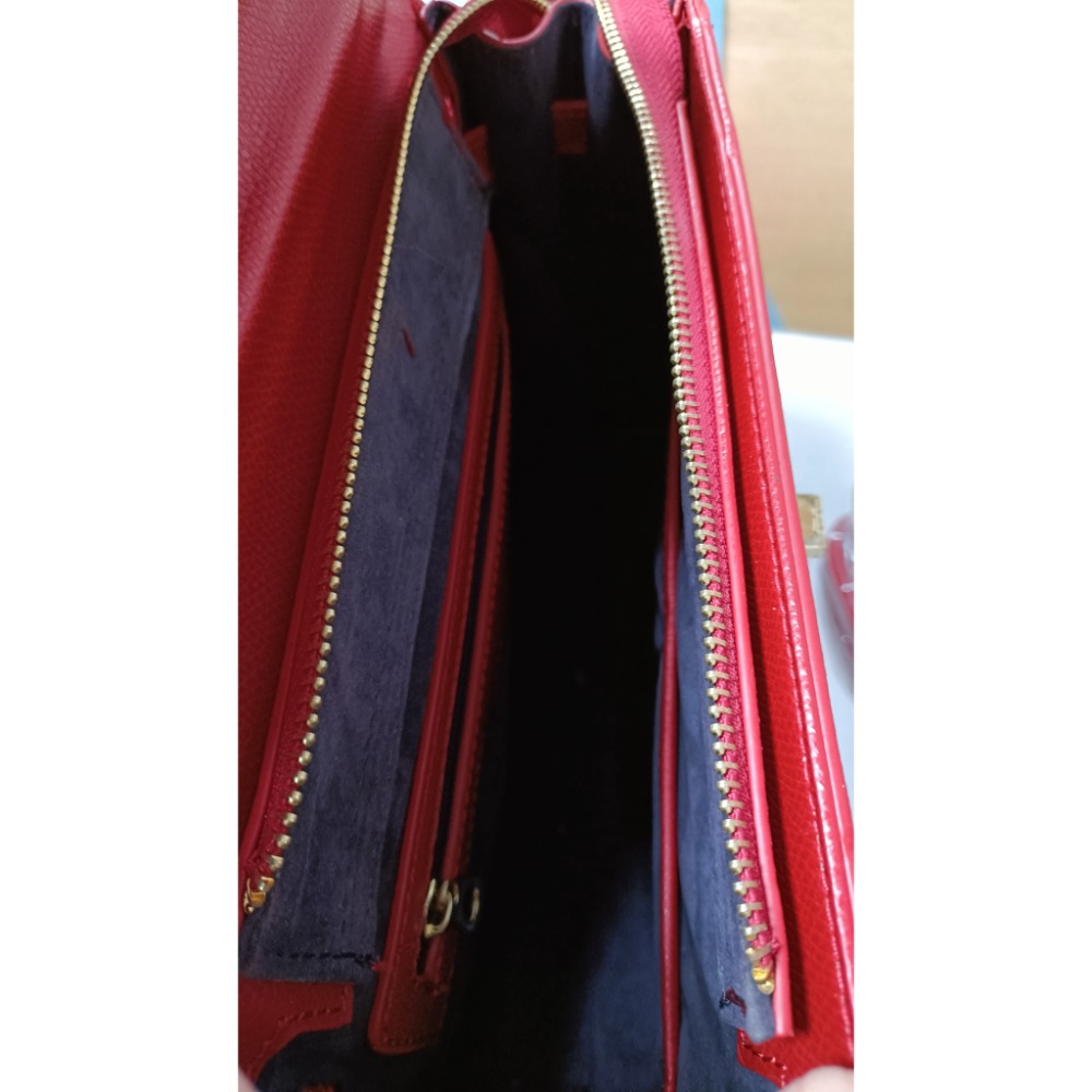 現貨 凱莉包 中大包側背包 卡其色/紅色五金，油邊微瑕疵 包體完整 尺寸：28×22.5×11.5出清-細節圖5