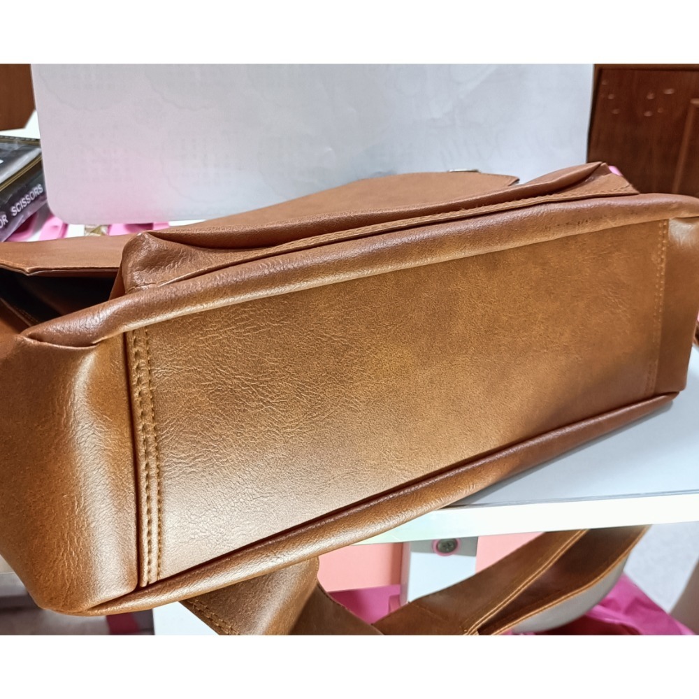 現貨泰國製 手工包 潮牌包 郵差包 書包長37×寬12.5×高27-細節圖4