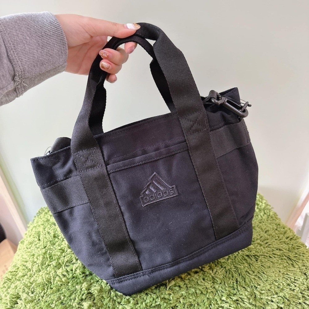 【愛迪達】 厚帆布/燈芯絨 斜背 小托特 包包-細節圖4