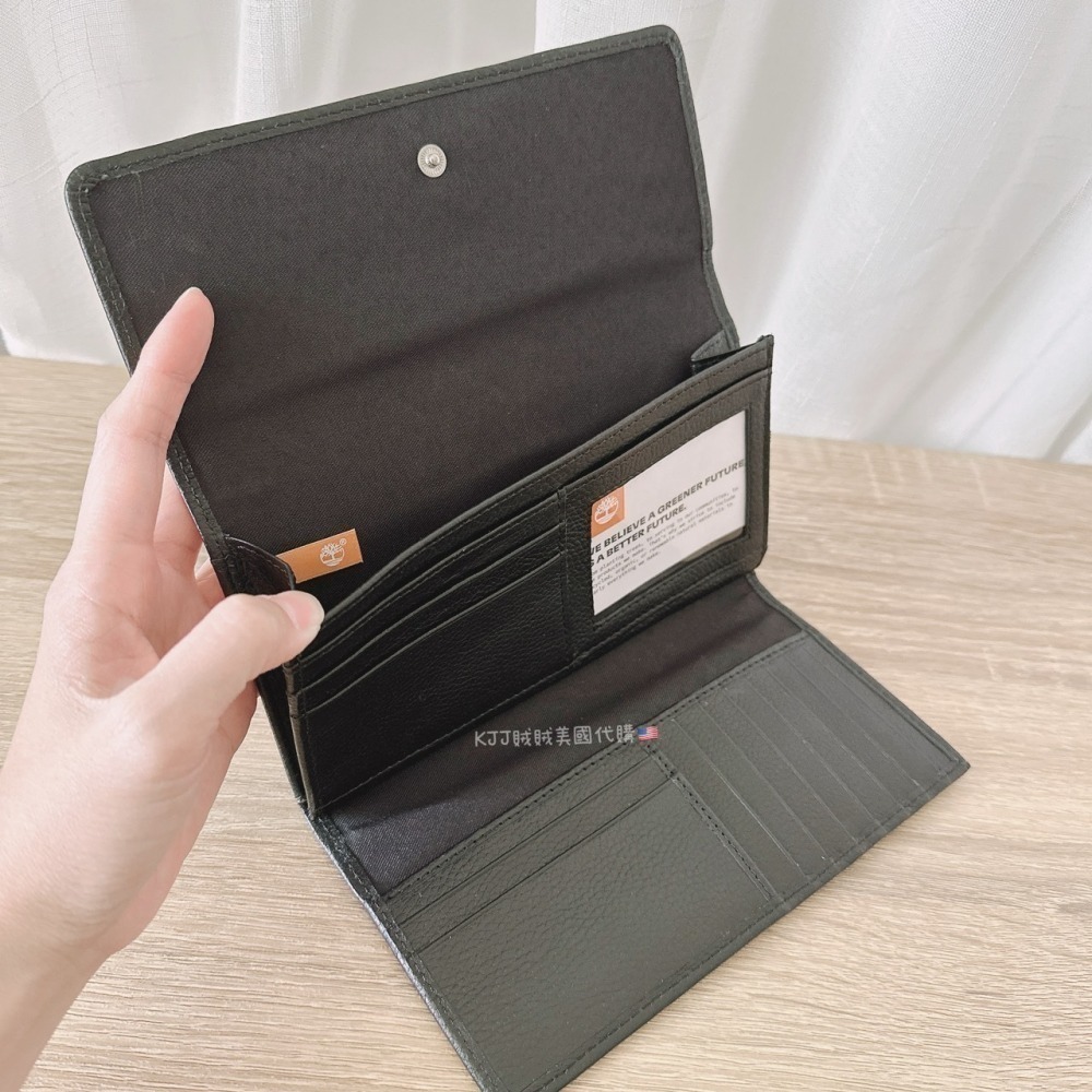 【Timberland】男女適用 荔紋 牛皮 多卡夾 腕帶 手拿包/上翻 暗扣 長夾 皮夾 包包-細節圖4