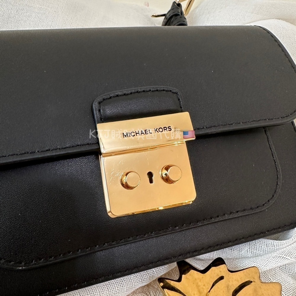 【MICHAEL KORS】MK 金牌 壓釦 牛皮革 腰包 胸包 包包-細節圖6