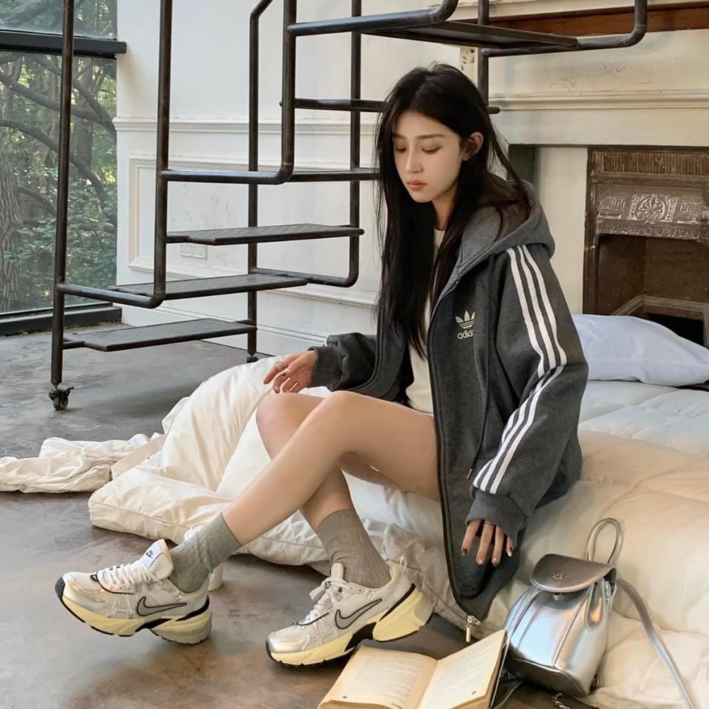 Y2K韓流復古風🌬️【NIKE】 VK2 Run💜台灣公司貨💜版型偏小，需拿大半號 鞋子-細節圖2