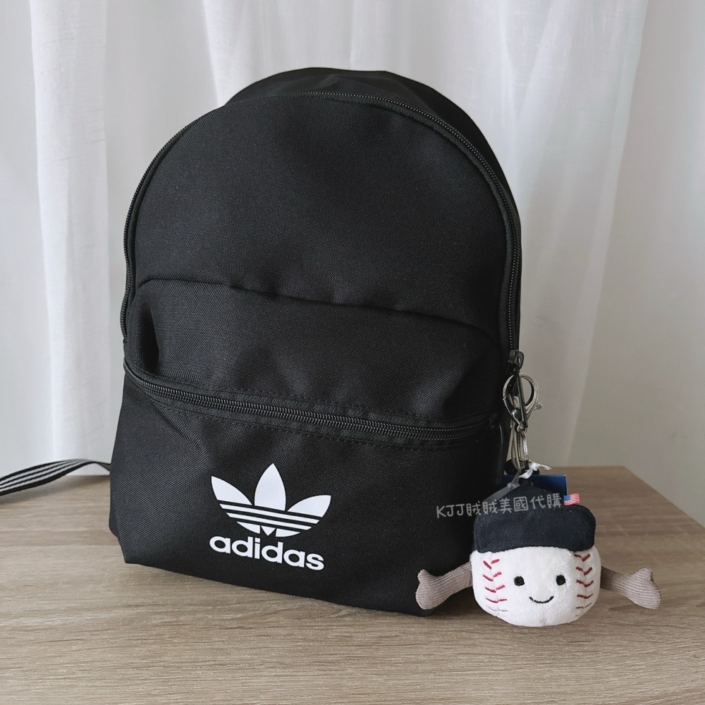 【愛迪達】 經典 logo 後背包 包包🌺百搭素黑-細節圖2
