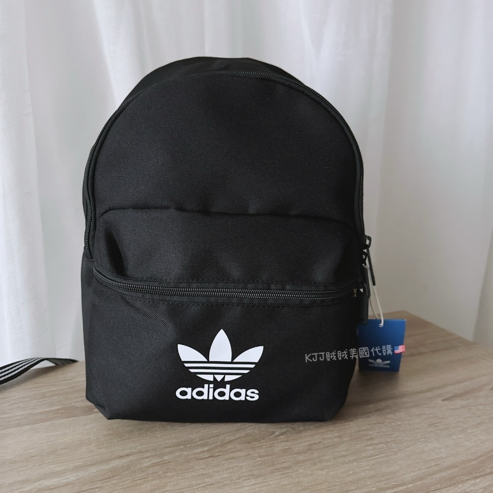 【愛迪達】 經典 logo 後背包 包包🌺百搭素黑-細節圖5