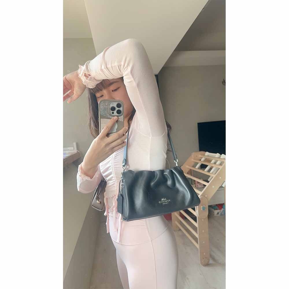 【Coach】 Faye Ruching 肩背包 側背包 包包-細節圖4