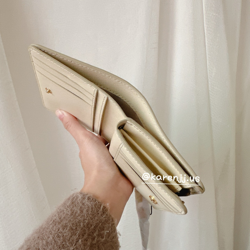 【Marc Jacobs】MJ 撞色 防刮皮革 暗釦 二折 短夾-細節圖3