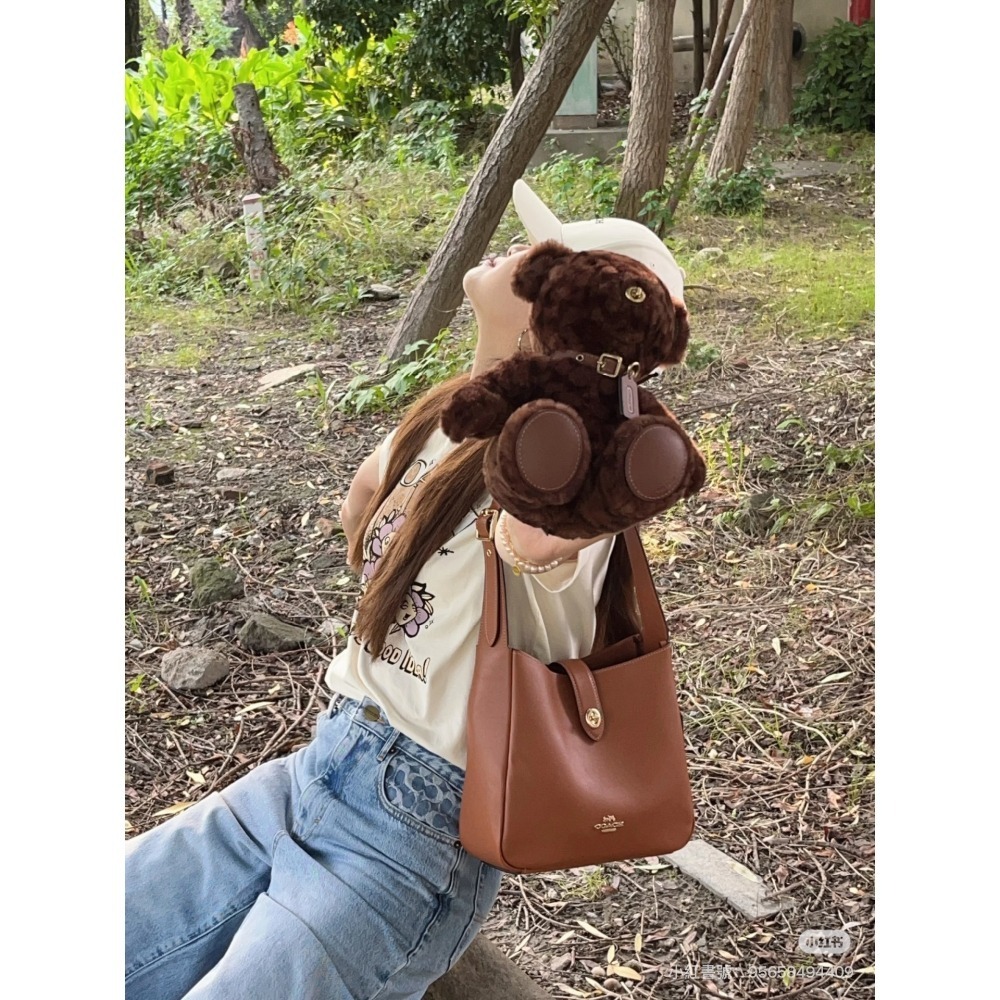 【Coach】Hadley  側背 斜背 流浪包-細節圖2