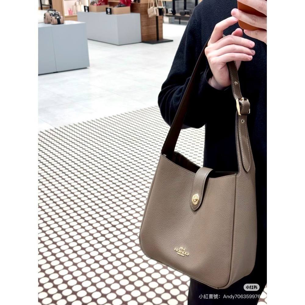 【Coach】Hadley  側背 斜背 流浪包-細節圖4