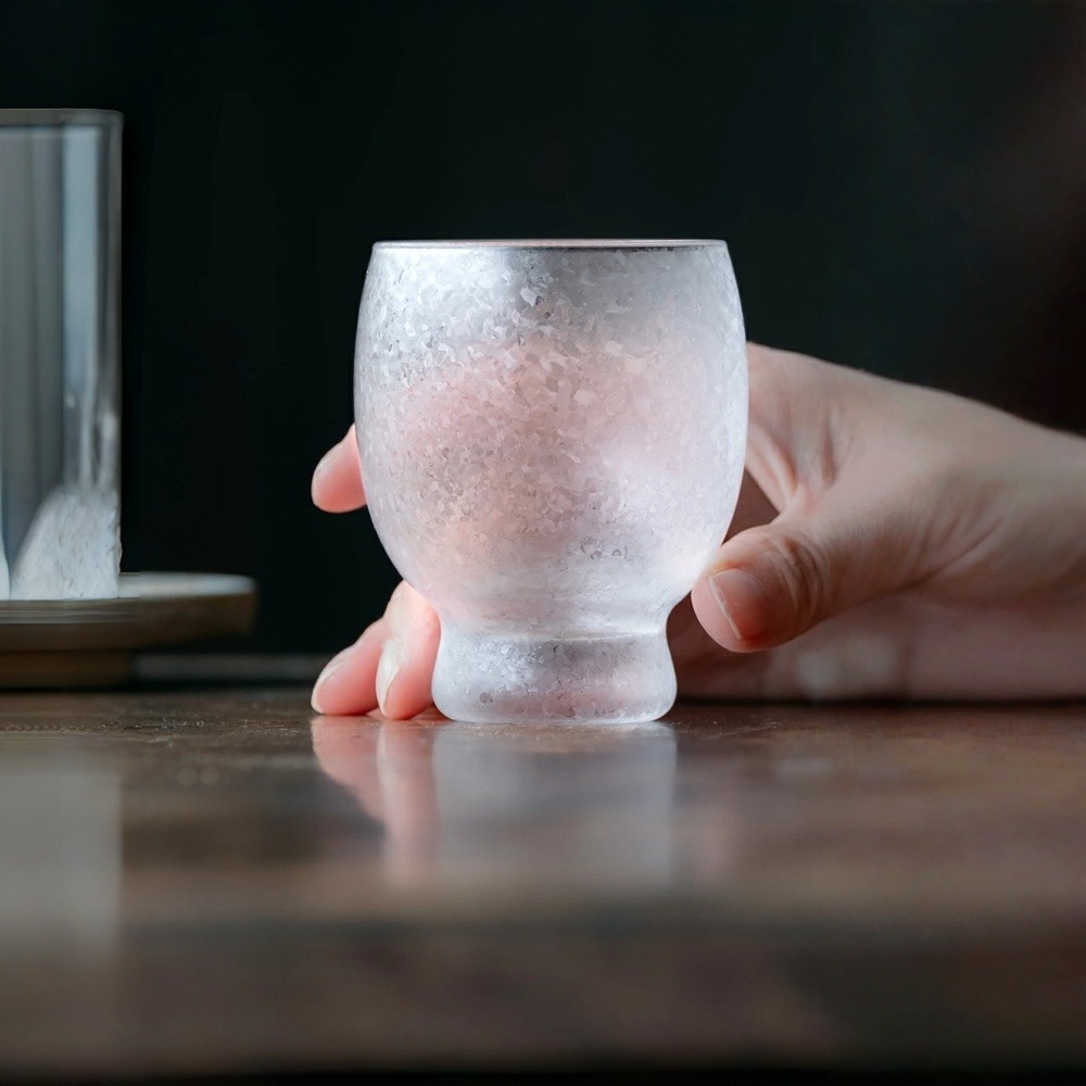 日本 ADERIA みぞれ 霧耀日本酒杯 145ml｜特殊霧面結晶加工｜視覺涼感技術｜單入零售｜星羽默小舖-細節圖4