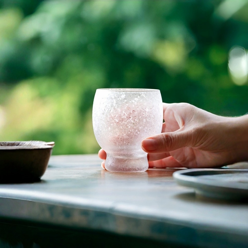 日本 ADERIA みぞれ 霧耀日本酒杯 145ml｜特殊霧面結晶加工｜視覺涼感技術｜單入零售｜星羽默小舖-細節圖5