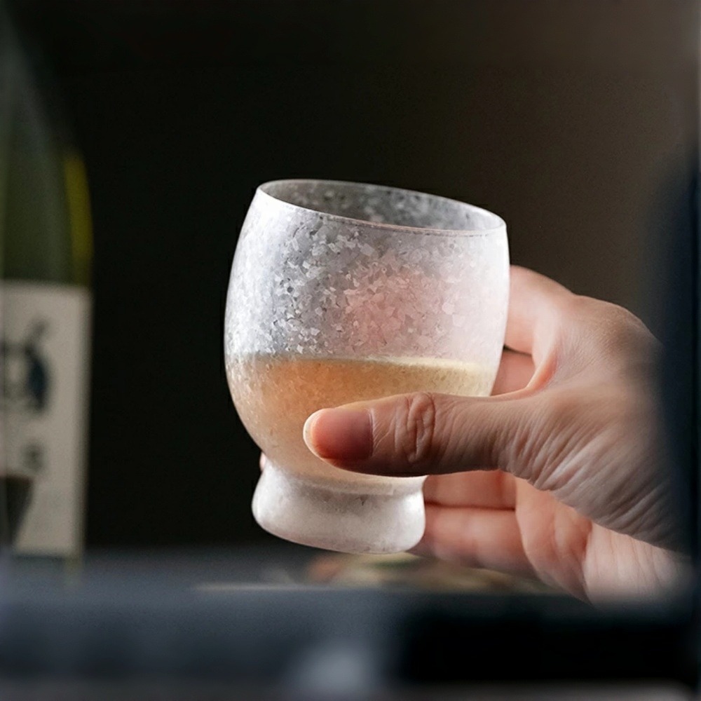 日本 ADERIA みぞれ 霧耀日本酒杯 145ml｜特殊霧面結晶加工｜視覺涼感技術｜單入零售｜星羽默小舖-細節圖6