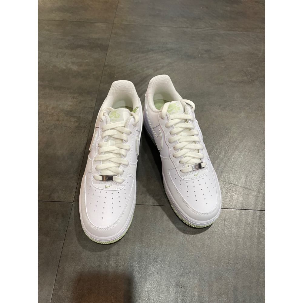 🌹斑馬團🌹Nike Air Force 1復古籃球鞋/男鞋/百搭/時尚/必強款/搶手/限量/DV0788-105-細節圖2