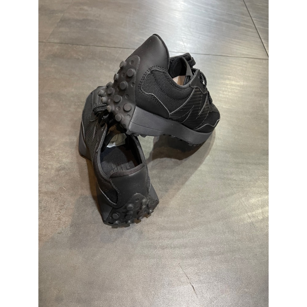 🌹斑馬團🌹搶手貨🎉Newbalance 327 慢跑鞋/男鞋/女鞋/全尺寸/復古舒適/時尚潮流/U327SCA-細節圖7